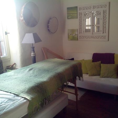 Bed and Breakfast Le Clos De La Source Le Bousquet-d'Orb Экстерьер фото