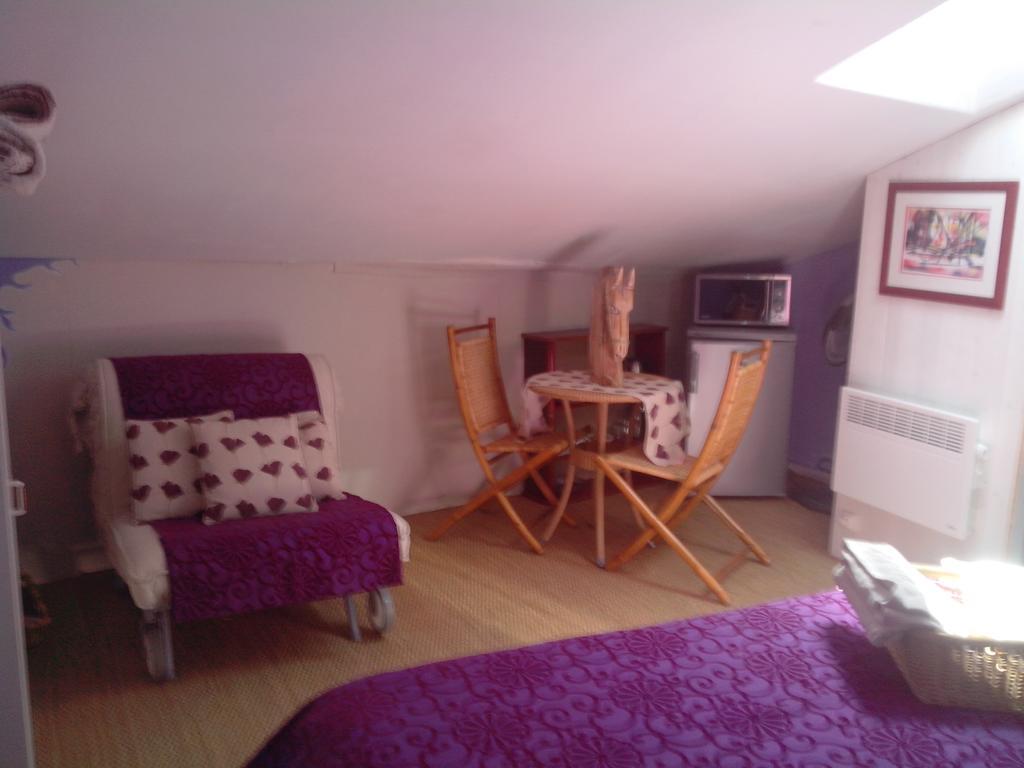 Bed and Breakfast Le Clos De La Source Le Bousquet-d'Orb Номер фото