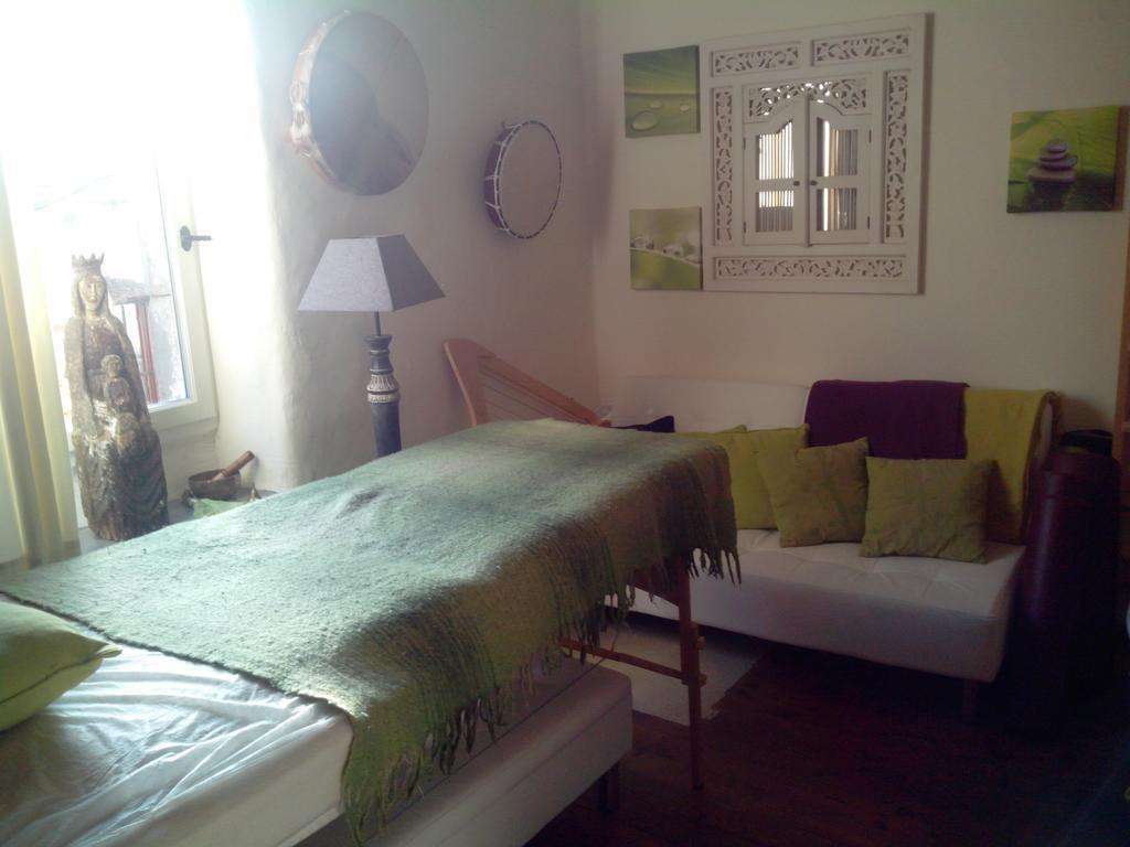 Bed and Breakfast Le Clos De La Source Le Bousquet-d'Orb Экстерьер фото