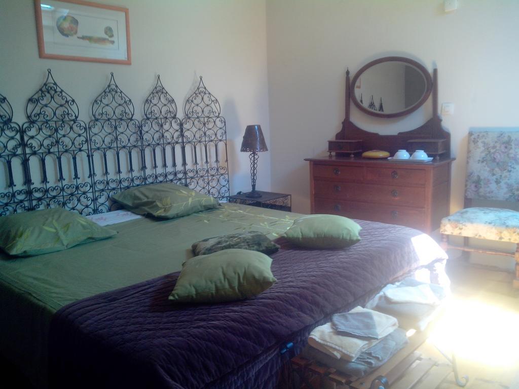 Bed and Breakfast Le Clos De La Source Le Bousquet-d'Orb Экстерьер фото